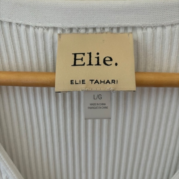 Elie. Elie Tahari white ribbed button‎ down eyelet sleeve top Size Large - Picture 4 of 7
